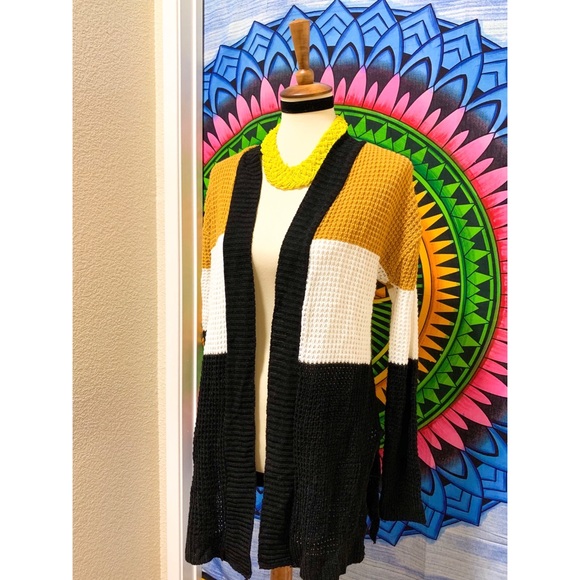 🌈 Beautiful color block knit cardigan - Picture 3 of 10